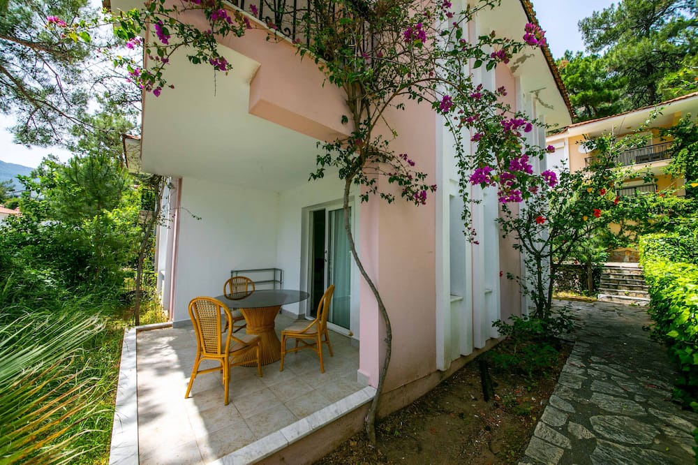 Photo of Patio Balcony in Turunc
