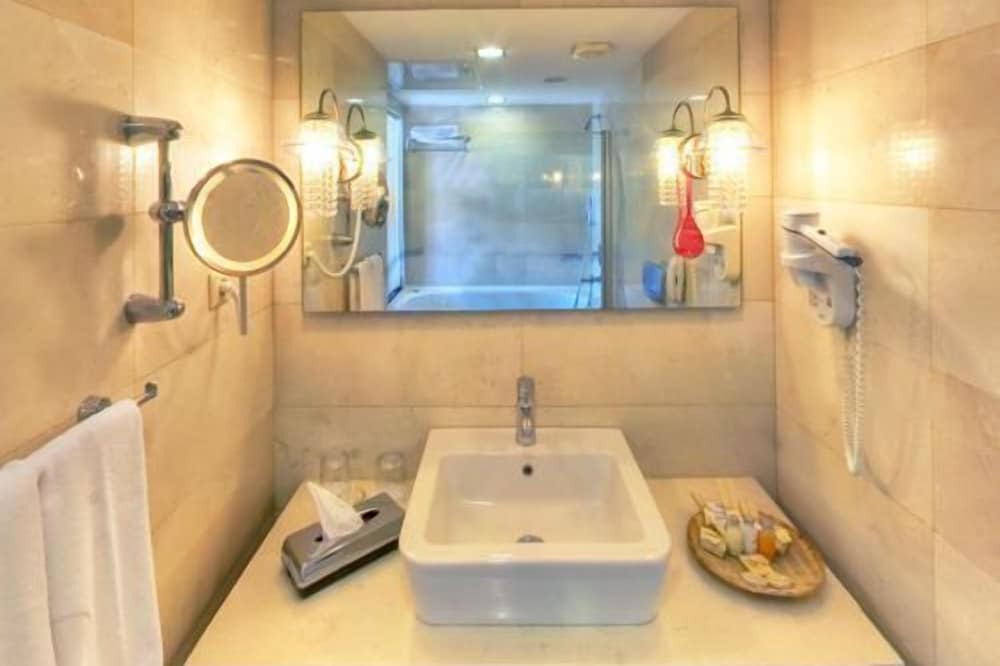 Photo of Bathroom in Dalyan Mahallesi