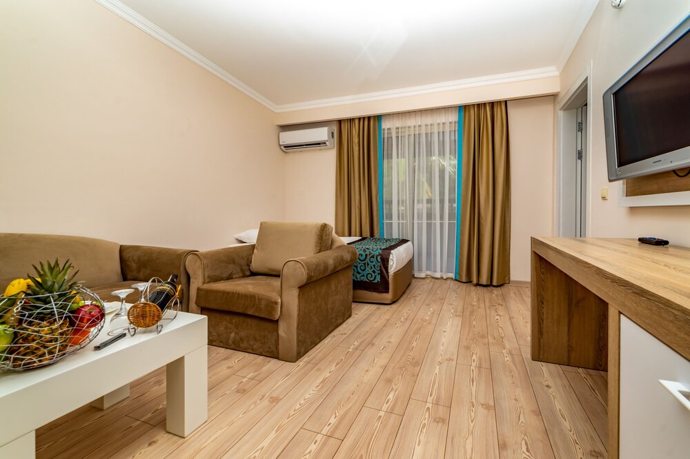Photo of Bedroom in Beldibi