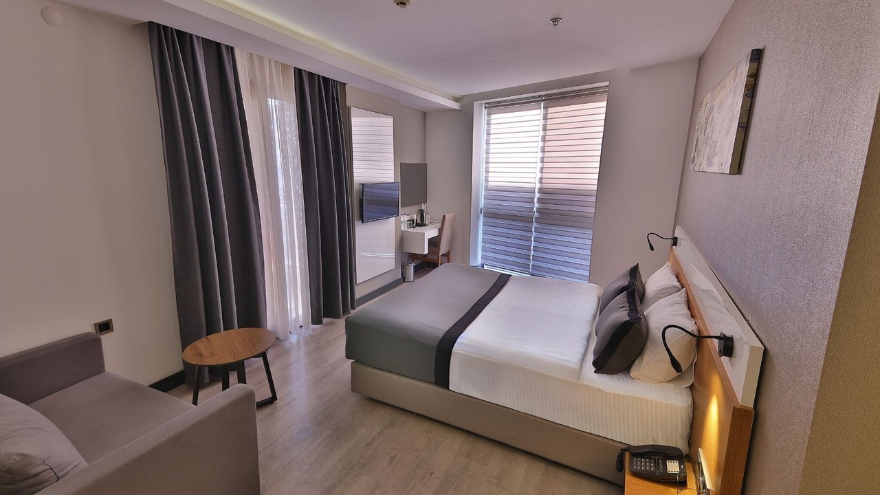 Photo of Bedroom in Buca