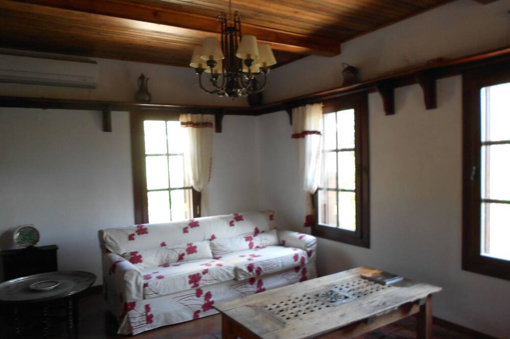 Photo of Bedroom in Selimiye