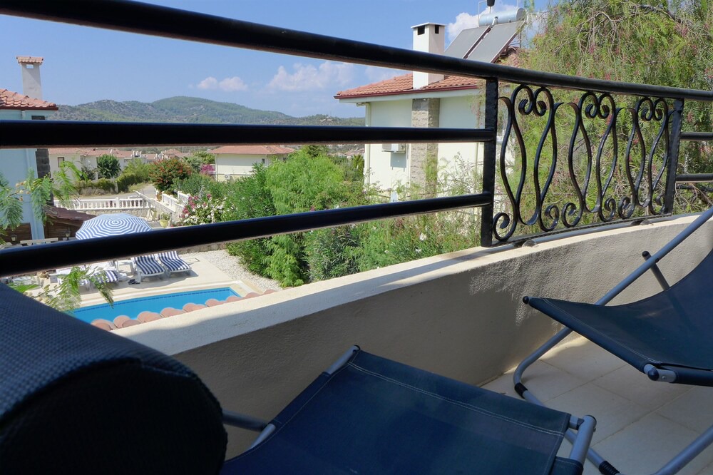 Photo of Patio Balcony in Faralya