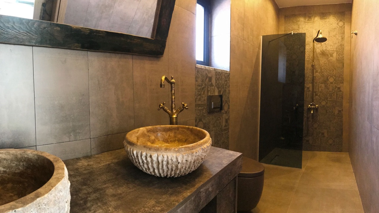 Photo of Bathroom in Eceabat