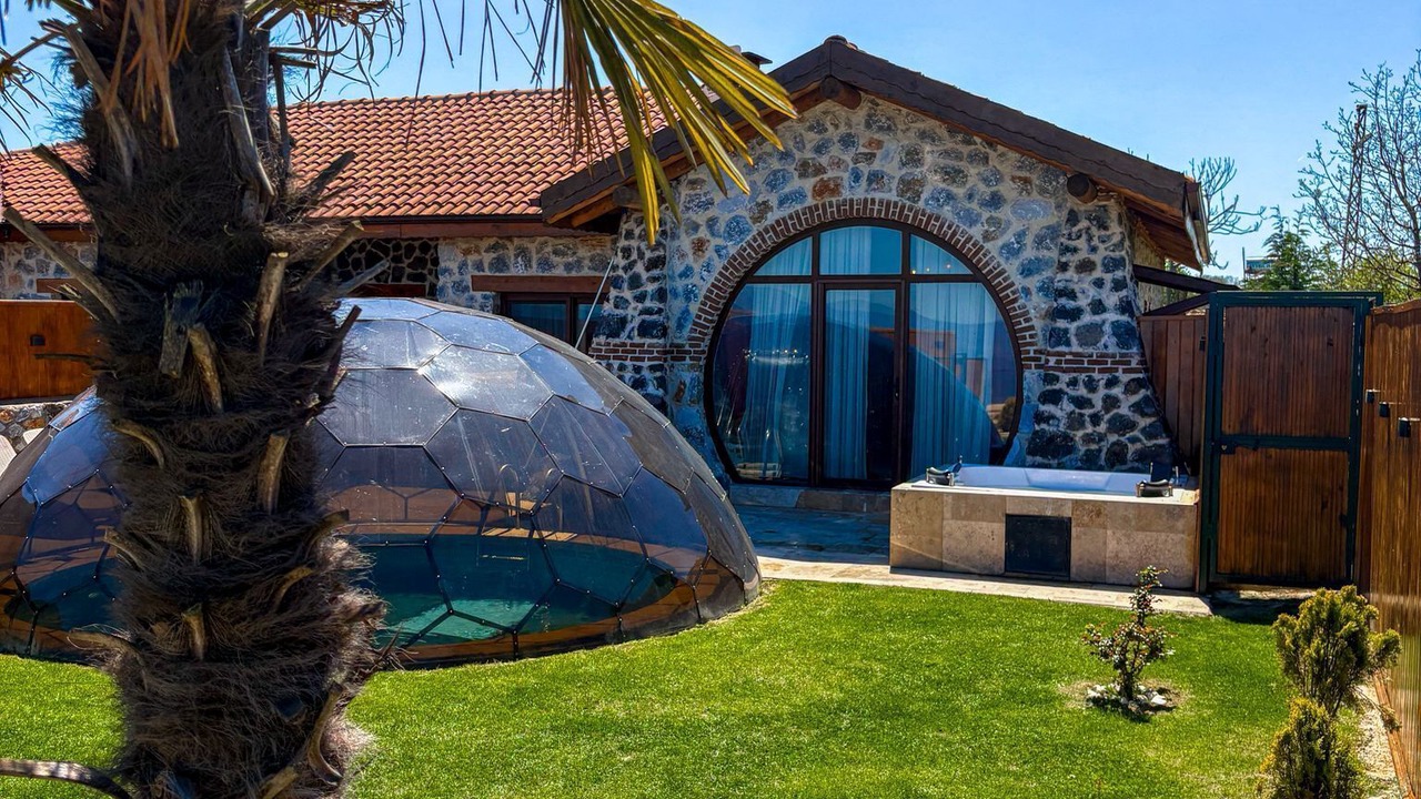 Photo of Outdoor in Yenisehir