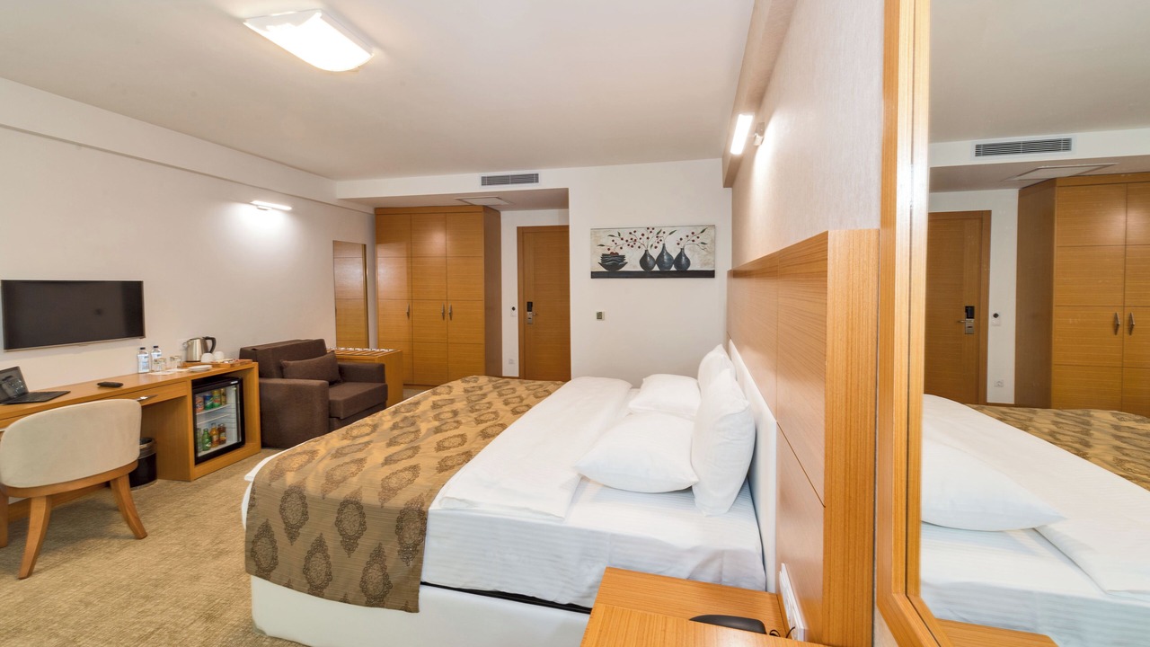 Photo of Bedroom in Pera