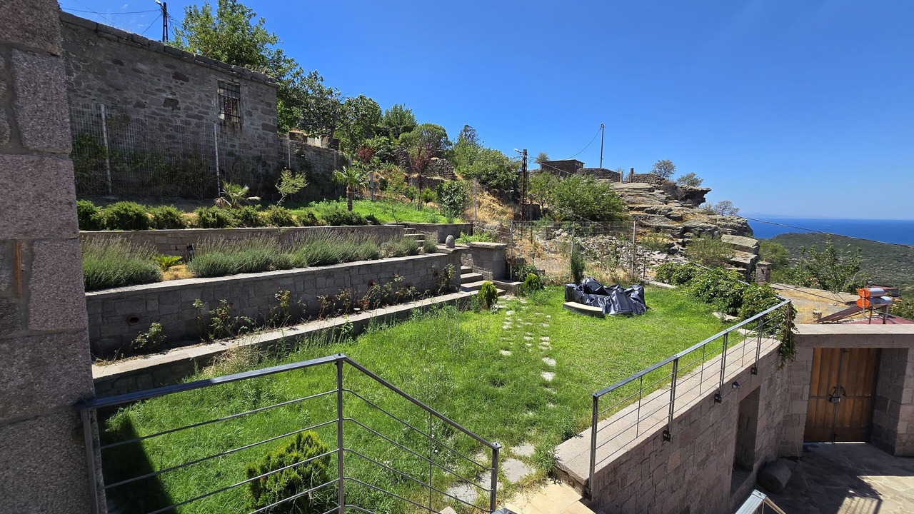 Photo of Outdoor in Behram