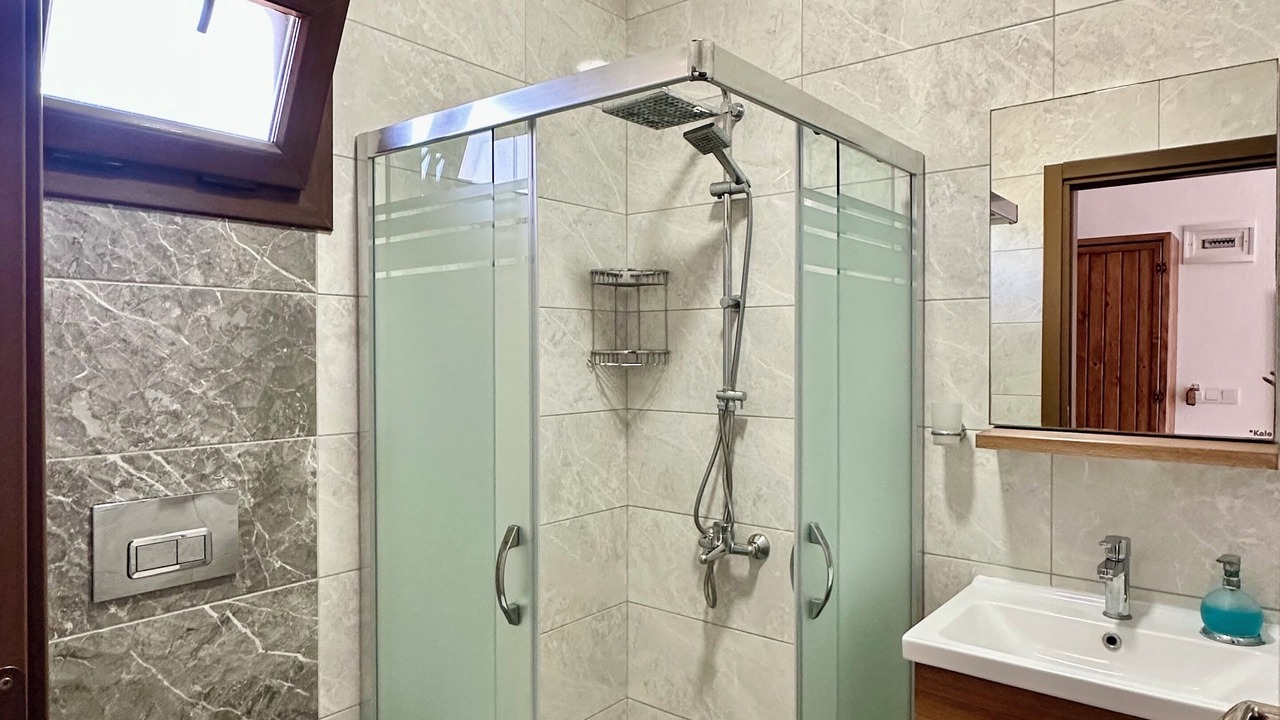 Photo of Bathroom in Ovabuku