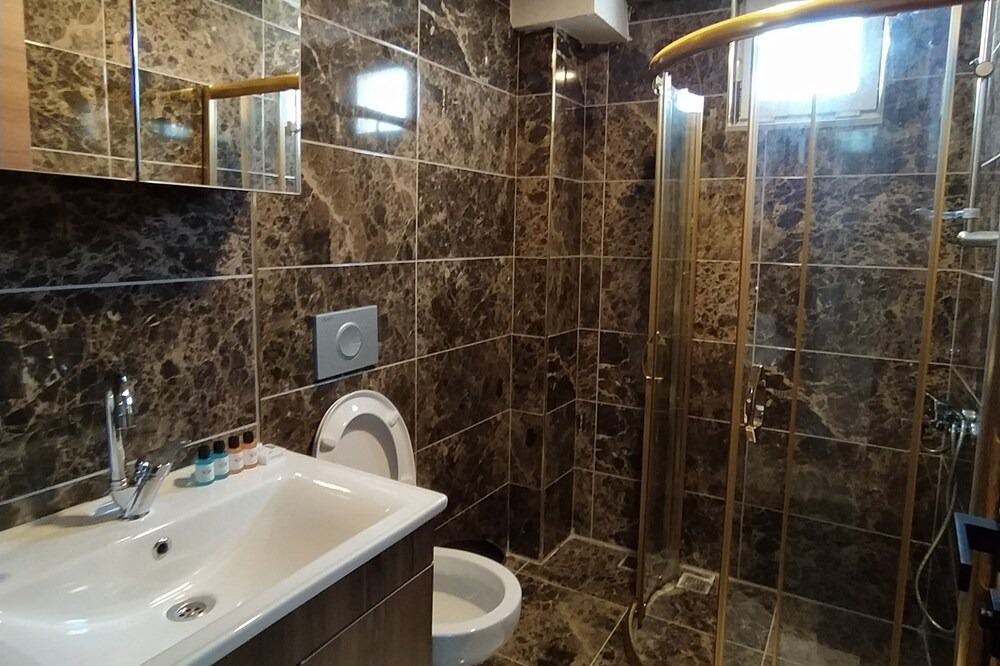 Photo of Bathroom in Atakum