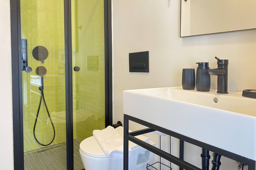 Photo of Bathroom in Cihangir
