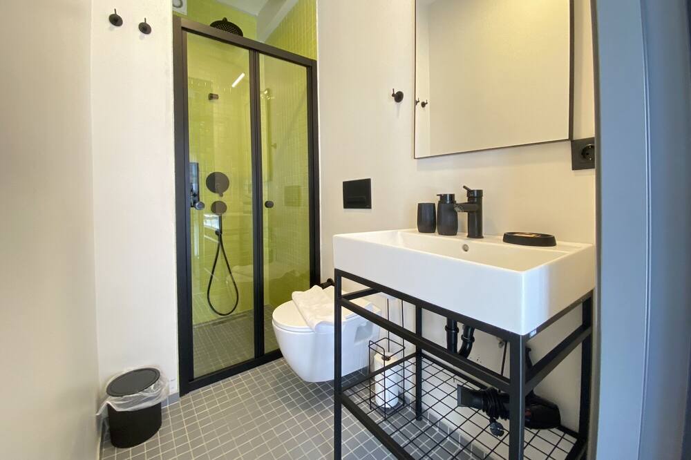 Photo of Bathroom in Cihangir