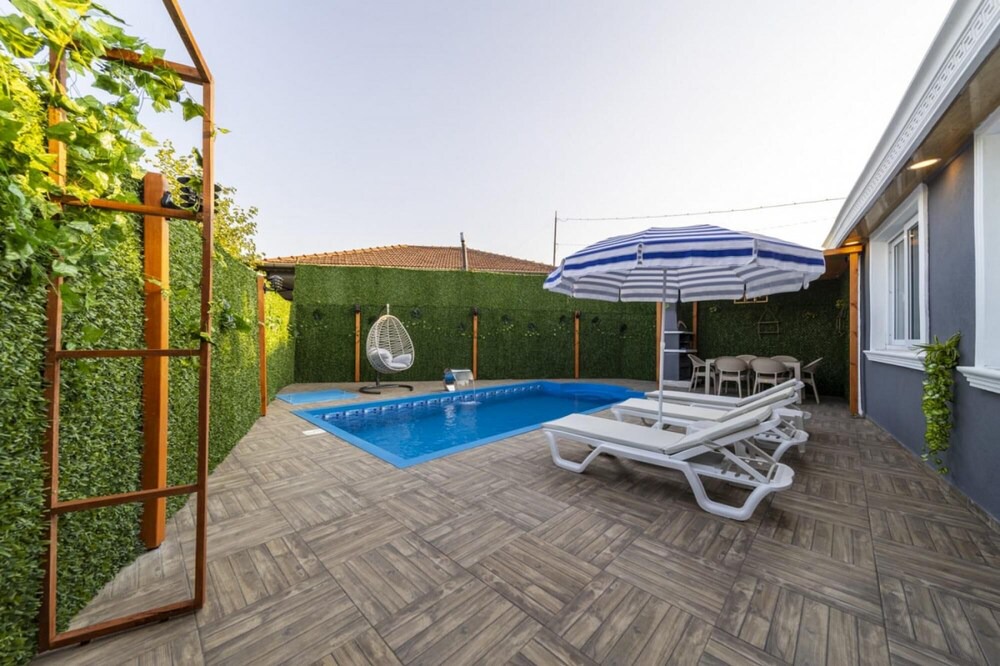 Photo of Outdoor in Lara