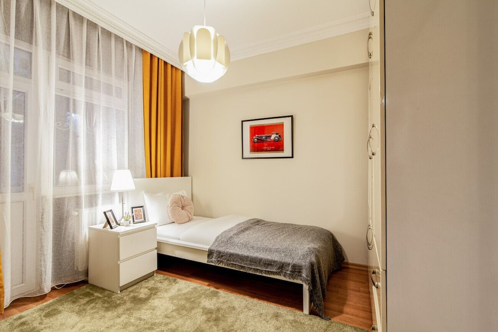Photo of Bedroom in Osmanbey