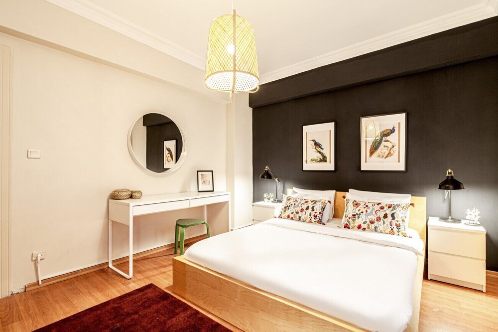 Photo of Bedroom in Osmanbey
