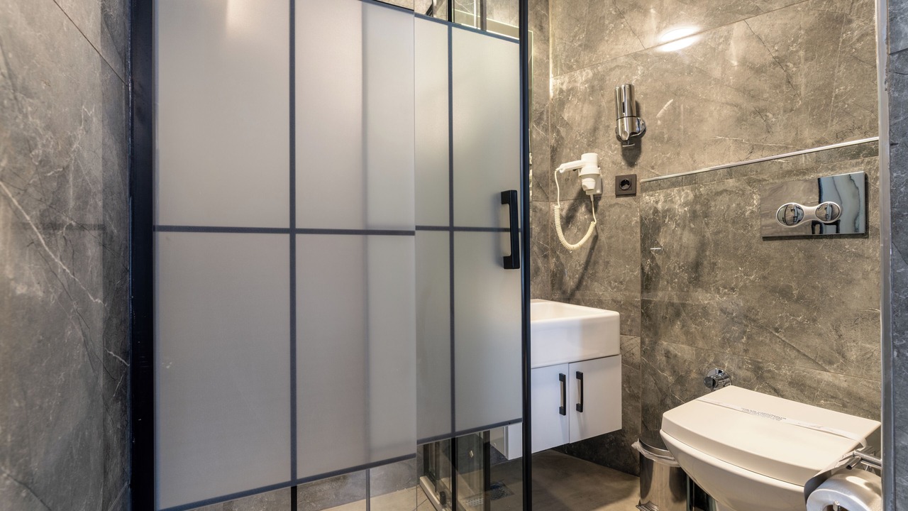 Photo of Bathroom in Old City