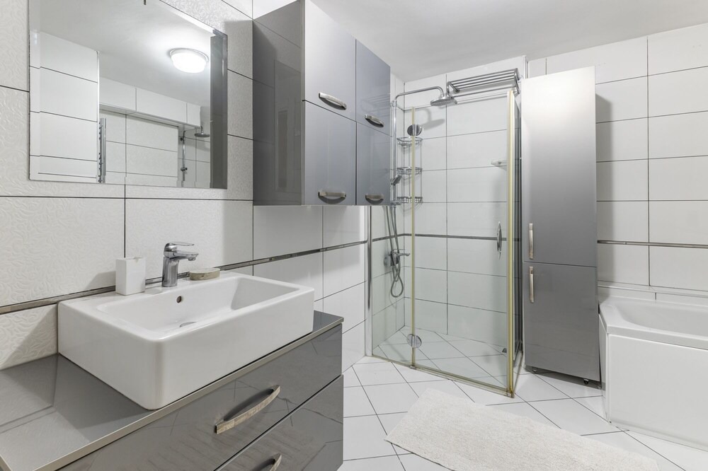 Photo of Bathroom in Moda