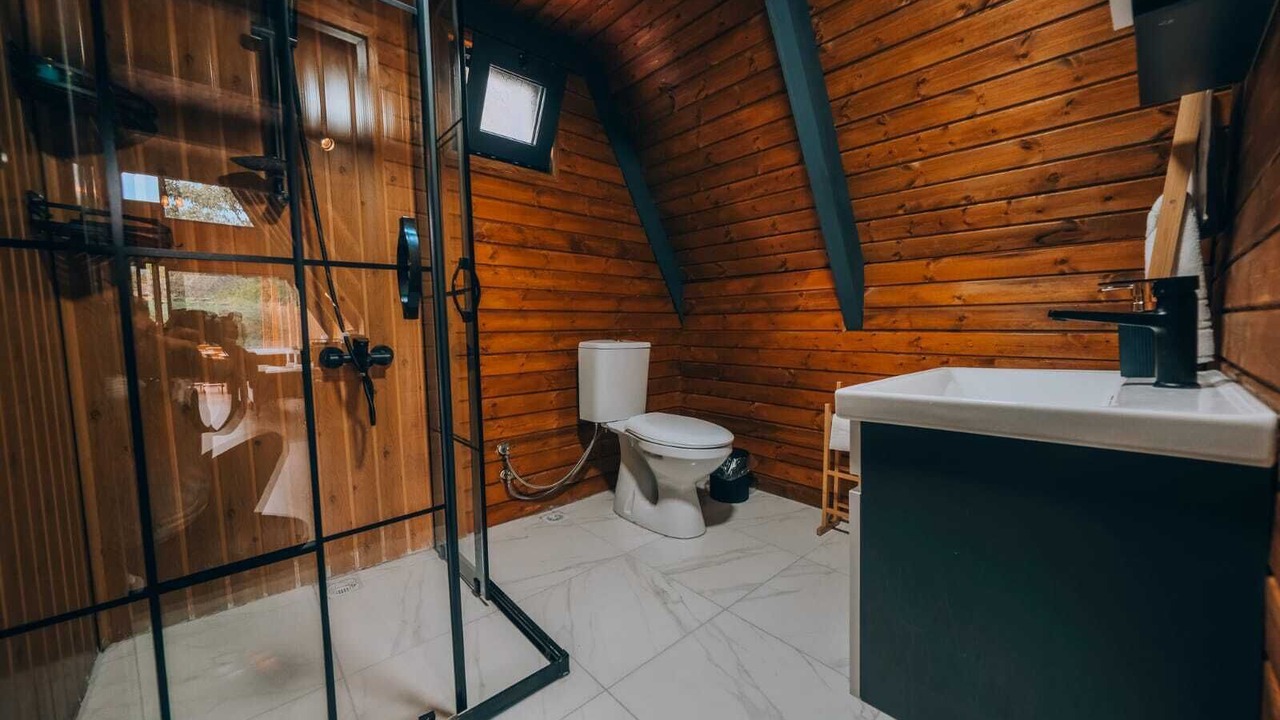 Photo of Bathroom in Yanik