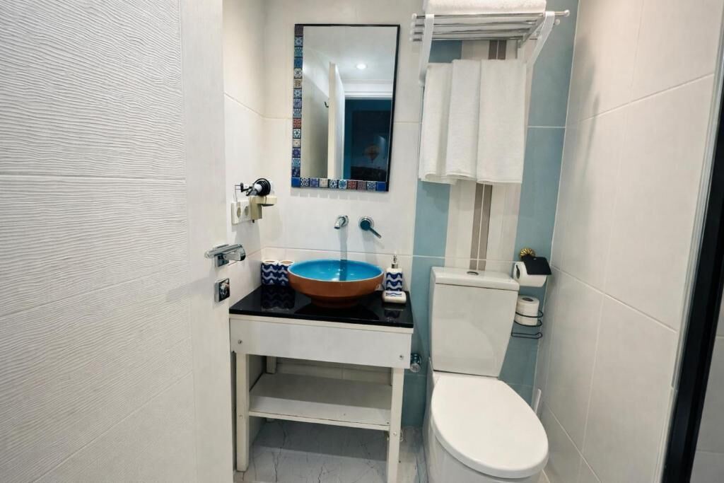 Photo of Bathroom in Old City