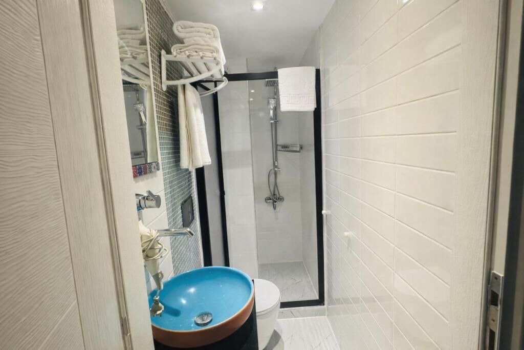 Photo of Bathroom in Old City