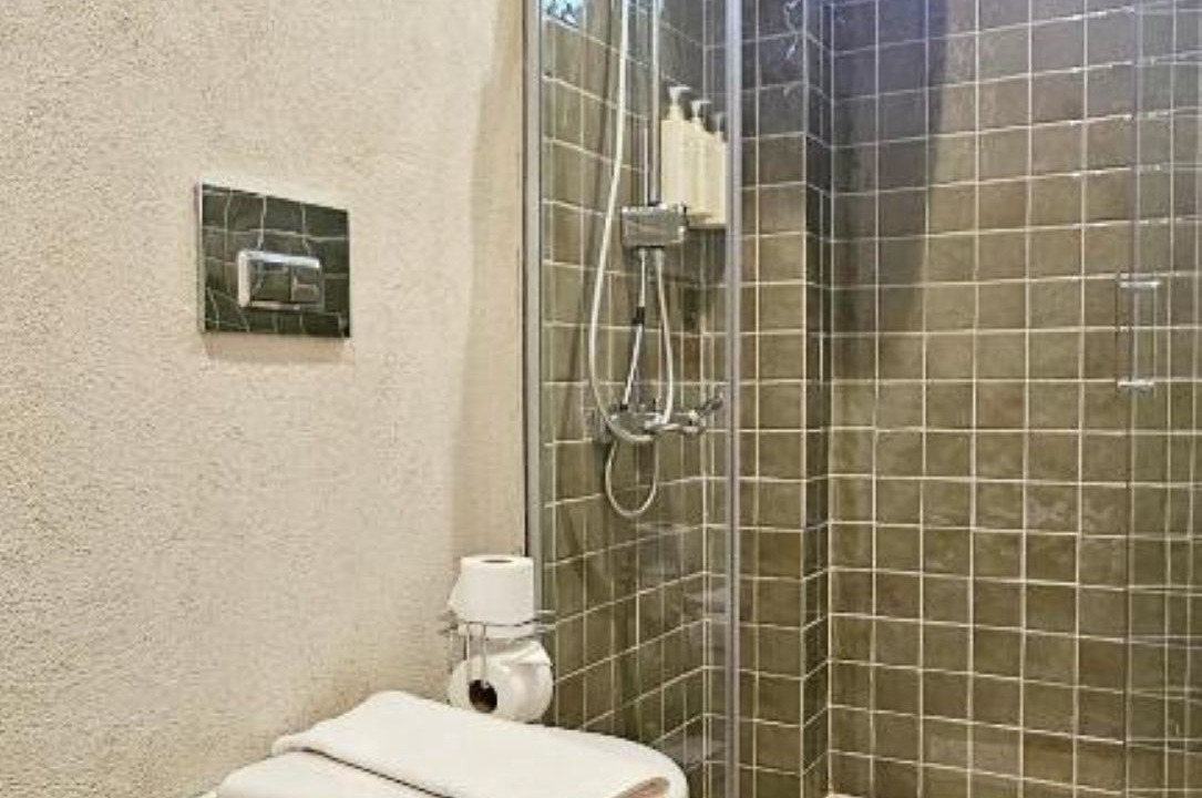 Photo of Bathroom in Side