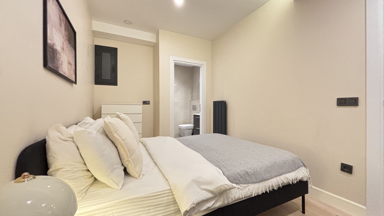 Photo of Bedroom in Osmanbey