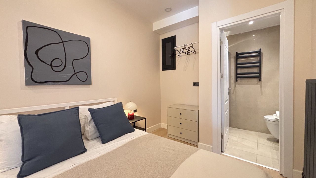 Photo of Bedroom in Osmanbey
