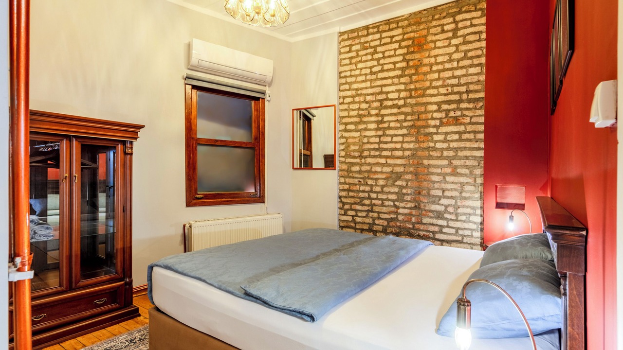 Photo of Bedroom in Galata