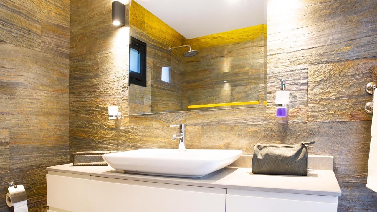 Photo of Bathroom in Geris