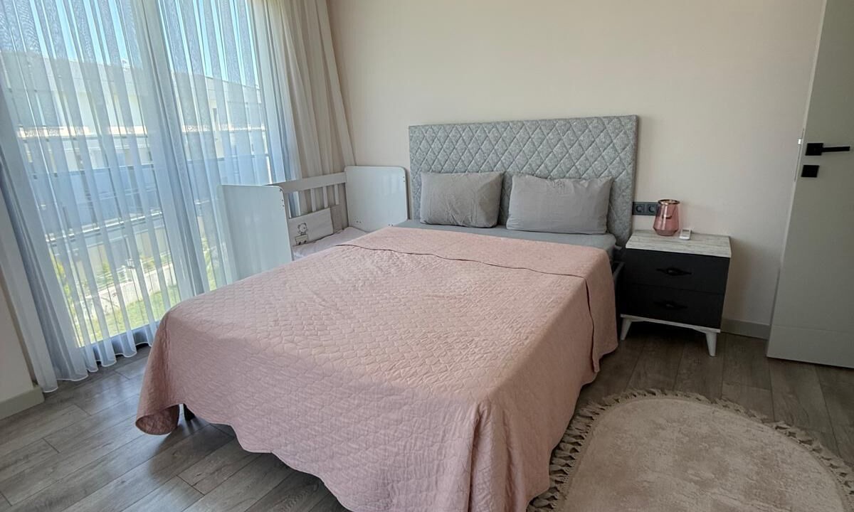 Photo of Bedroom in Side