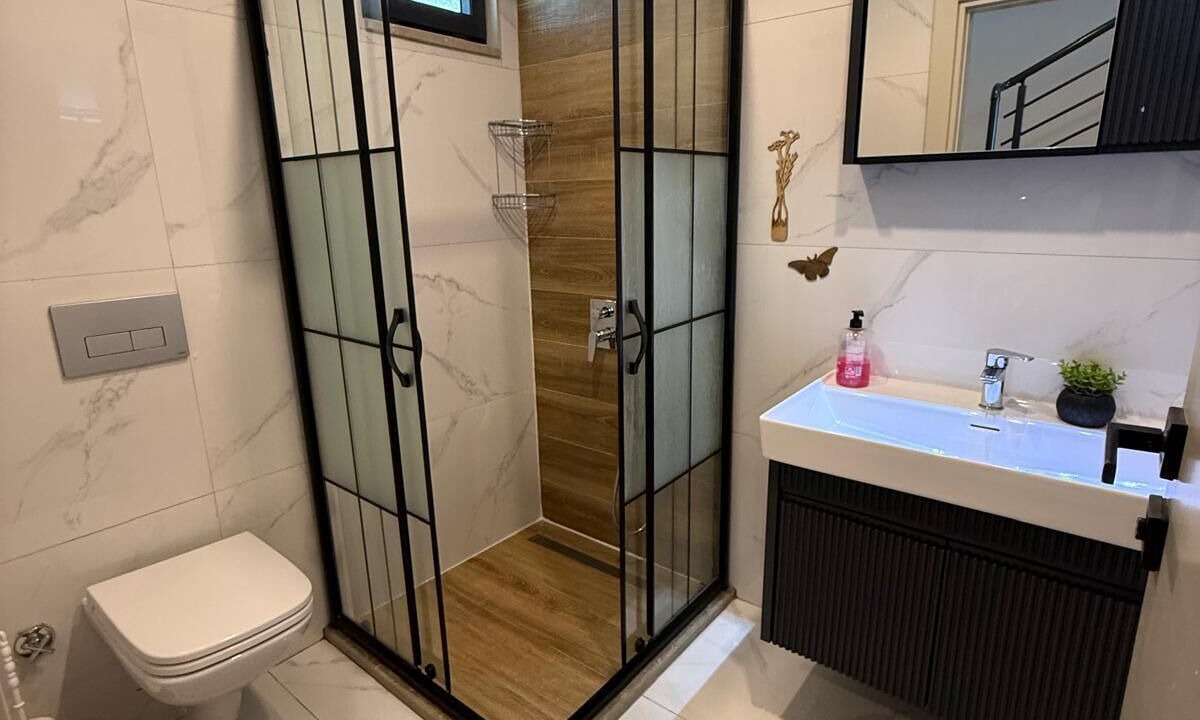 Photo of Bathroom in Side