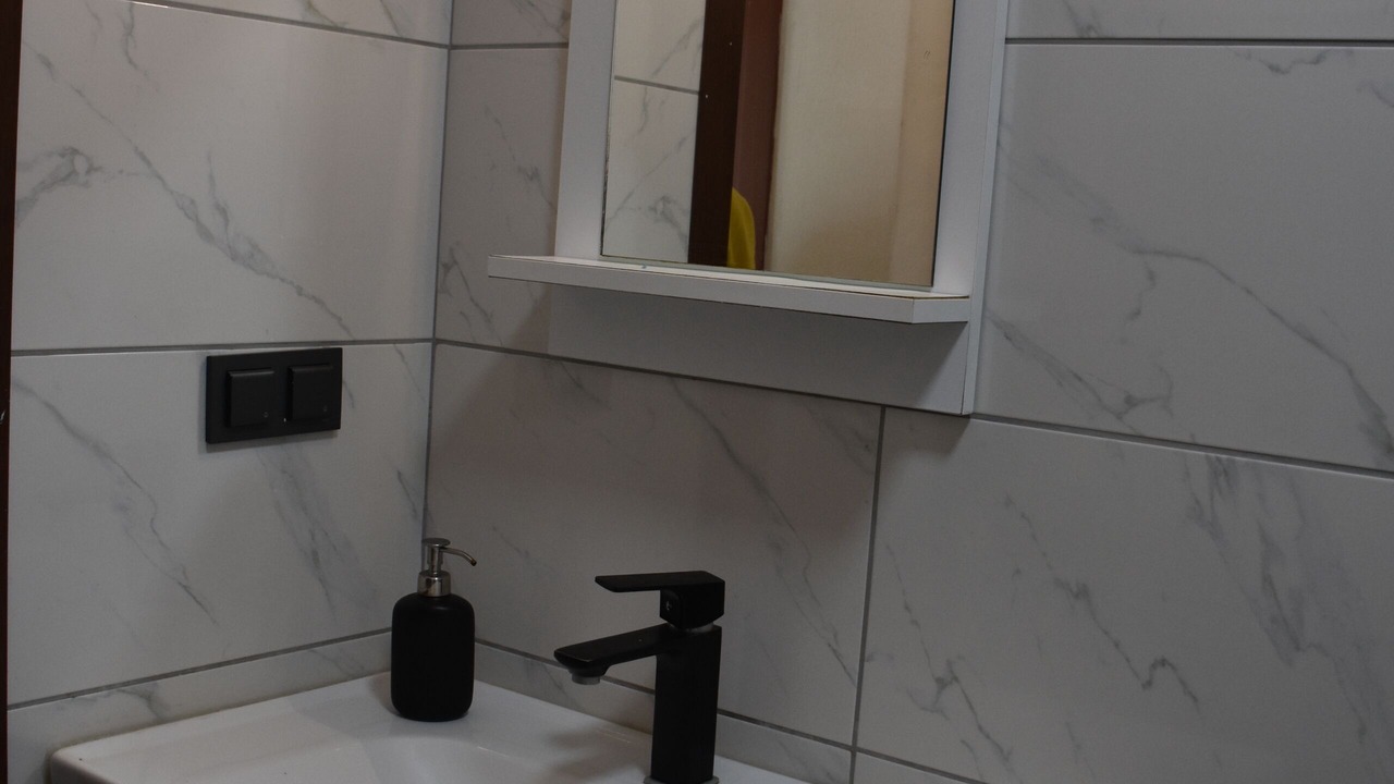 Photo of Bathroom in Oren