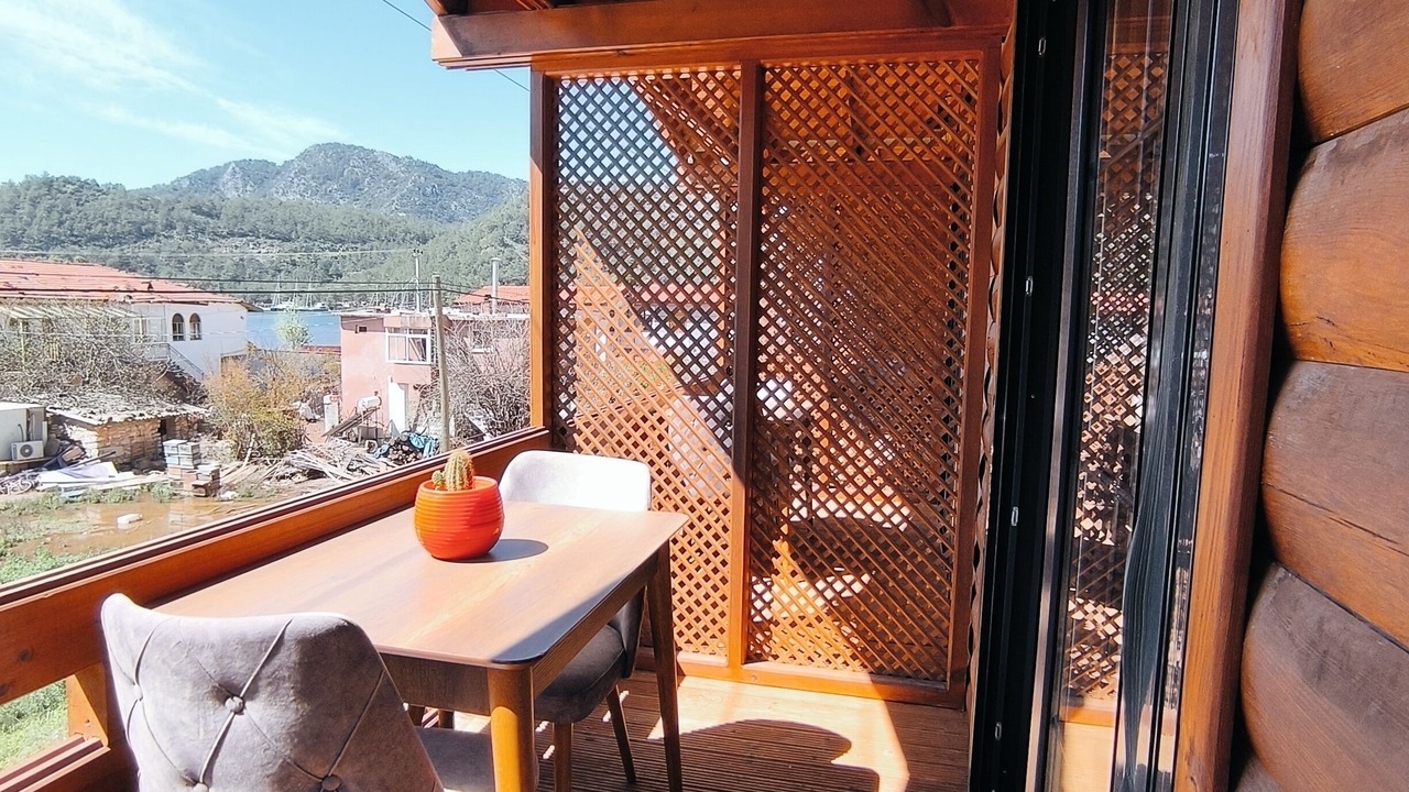 Photo of Patio Balcony in Ovabuku