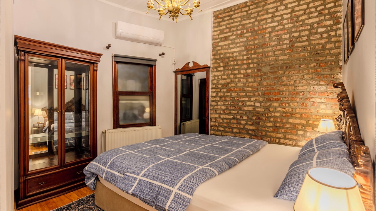 Photo of Bedroom in Galata