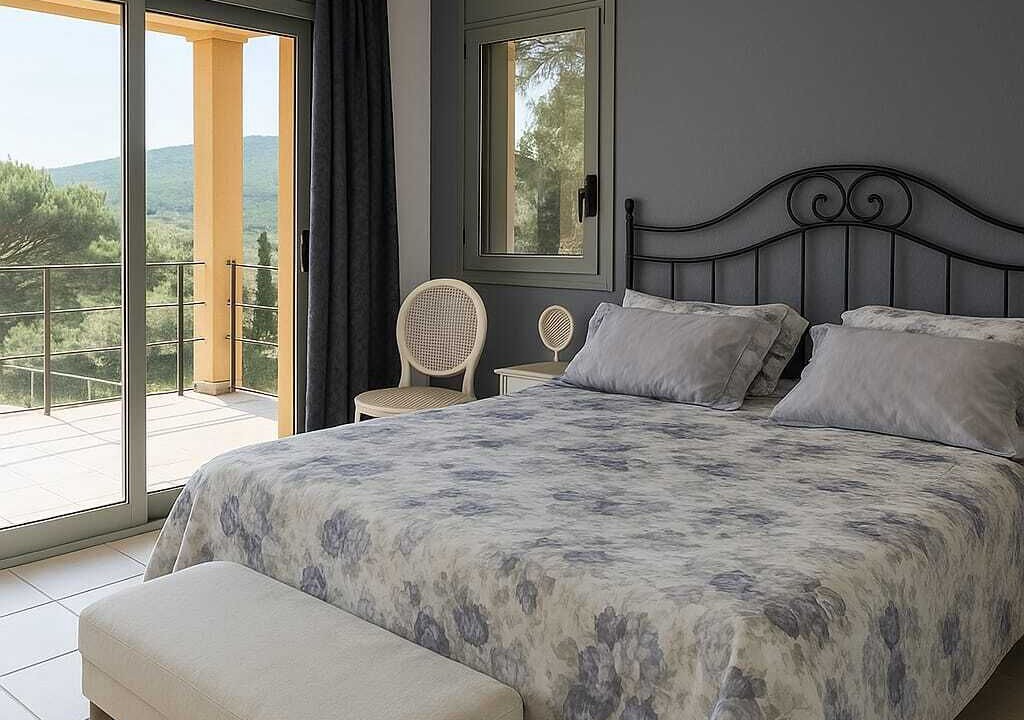Photo of Bedroom in Icmeler