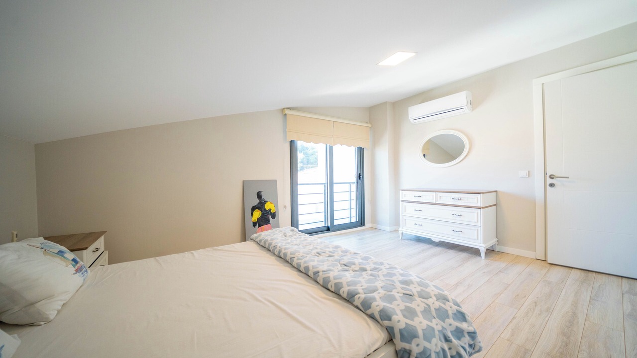 Photo of Bedroom in Icmeler