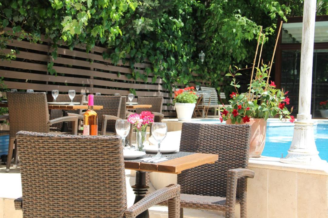 Photo of Patio Balcony in Esentepe