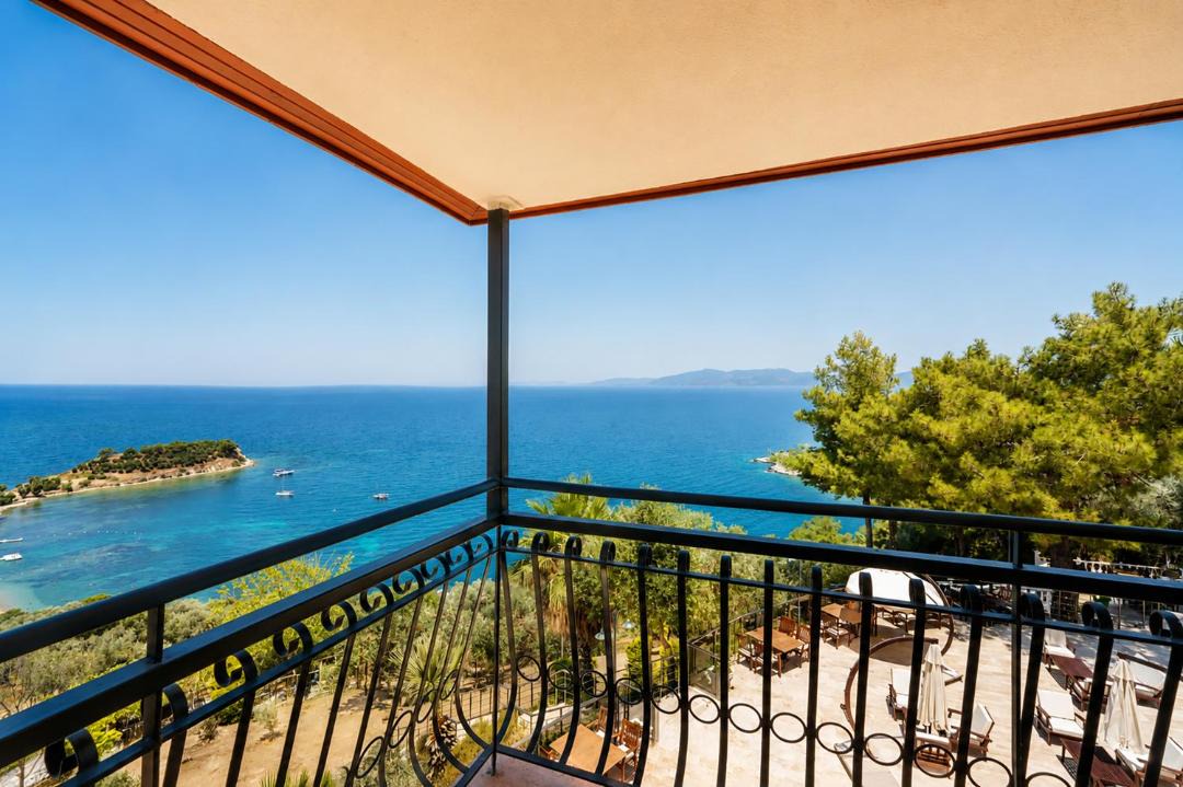 Photo of Patio Balcony in Kusadasi