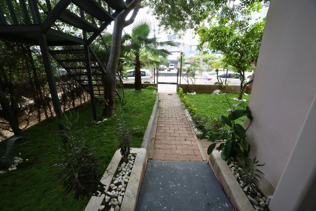 Photo of Others in Lara