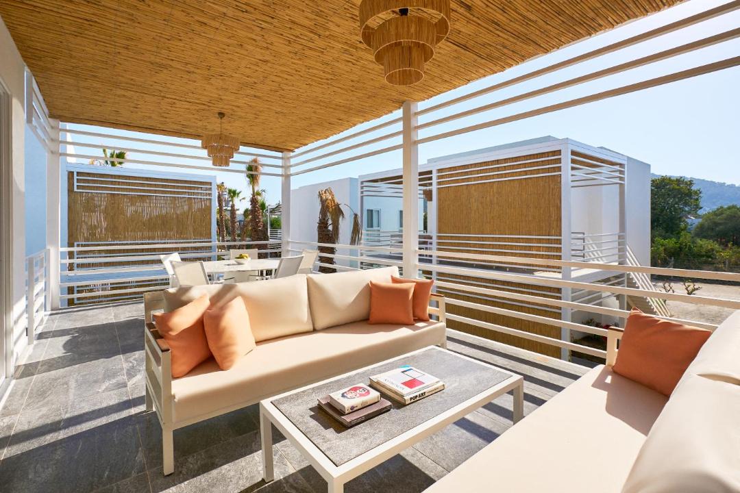 Photo of Patio Balcony in Golturkbuku