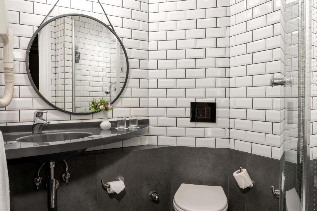 Photo of Bathroom in Zeytinburnu