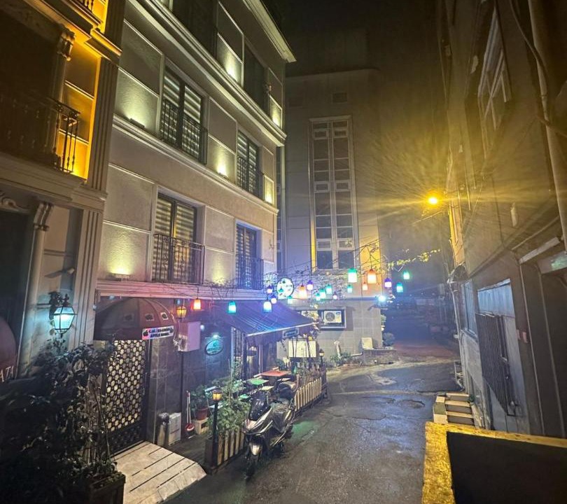 Photo of Others in Galata