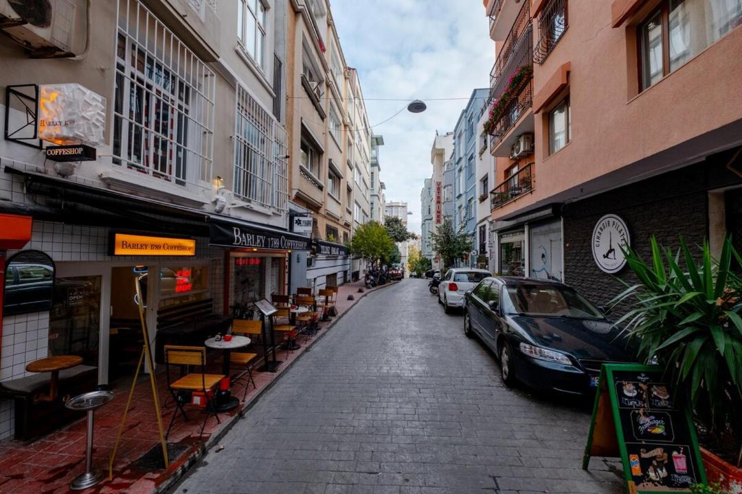 Photo of Others in Cihangir