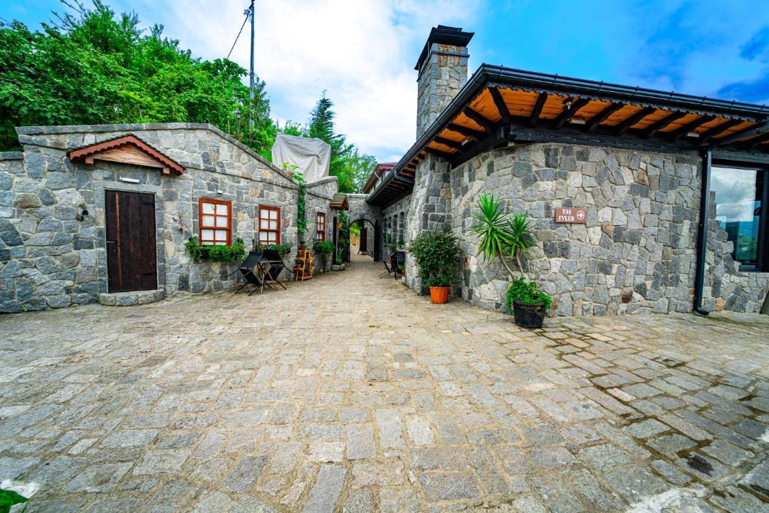 Photo of Others in Arakli