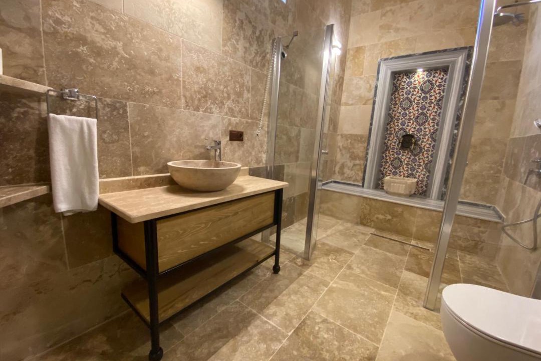 Photo of Others in Cavusin