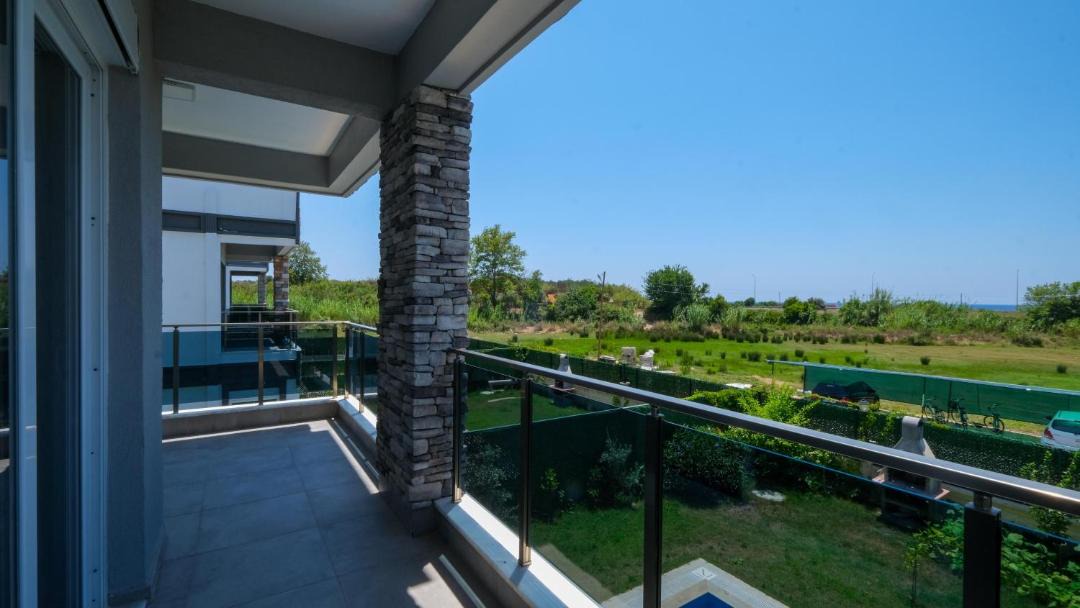 Photo of Patio Balcony in Cenger
