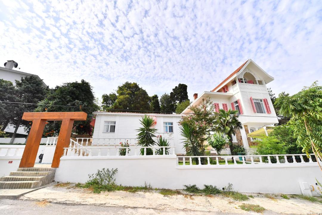 Photo of Others in Adalar