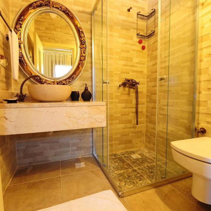 Photo of Bathroom in Golturkbuku