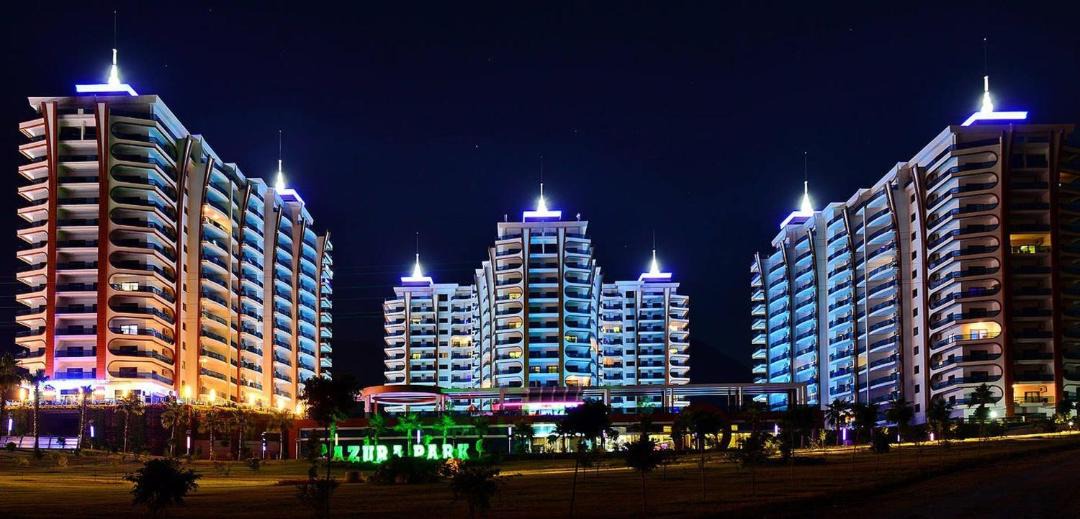 Photo of Buildings in Seki