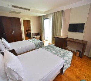 Ramada Plaza 