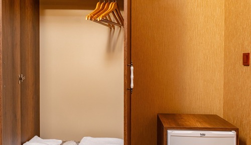 Deluxe Room, 1 Queen Bed, Non Smoking