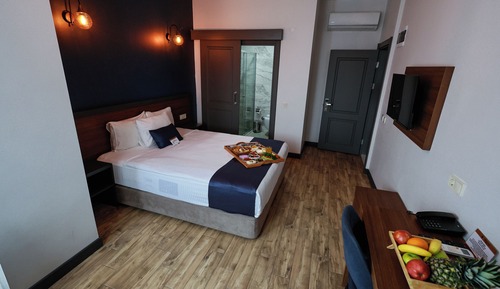 Premium Room, City View